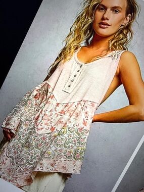 💖Hello Gorgeous! POL Round Neck Ribbed Tank with Woven Print Patch - Blush Pink